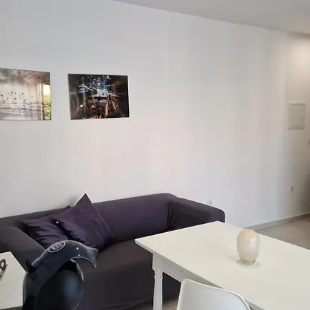 Apartment Basic Mansion Mandalina *