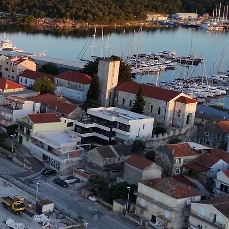 Basic Mansion Mandalina Apartment Sibenik