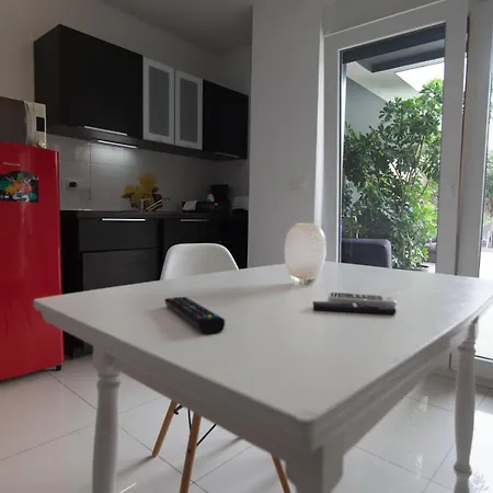 Basic Mansion Mandalina Apartment