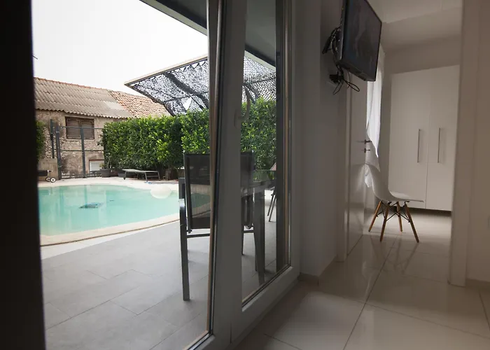 Basic Mansion Mandalina * 希贝尼克