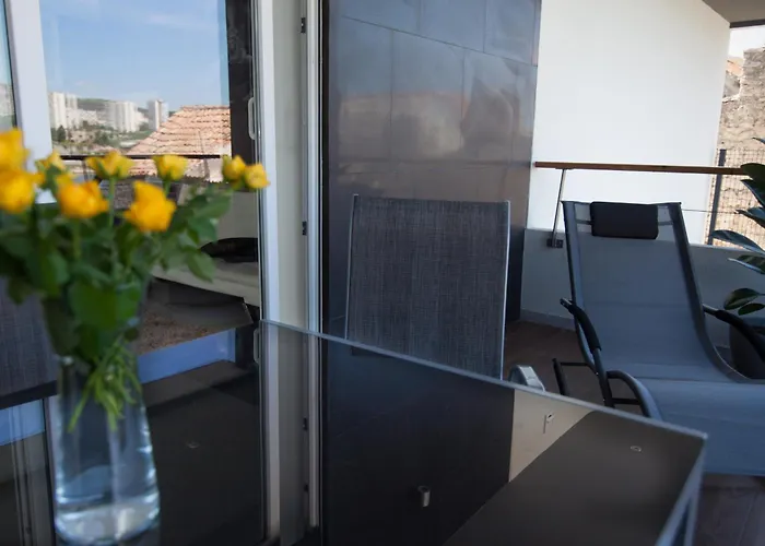 Apartment Basic Mansion Mandalina