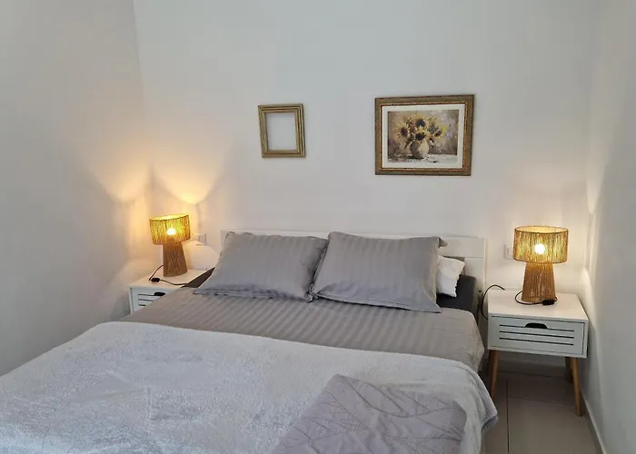 Apartment Basic Mansion Mandalina Sibenik