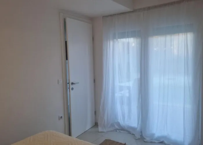 Apartment Basic Mansion Mandalina *